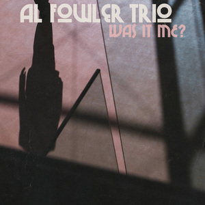 娇妻被交换黑人又大又粗又硬
